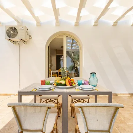 ベッド・アンド・ブレックファスト I Tarocchi 4*