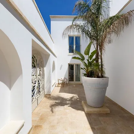Bed & Breakfast I Tarocchi 4*